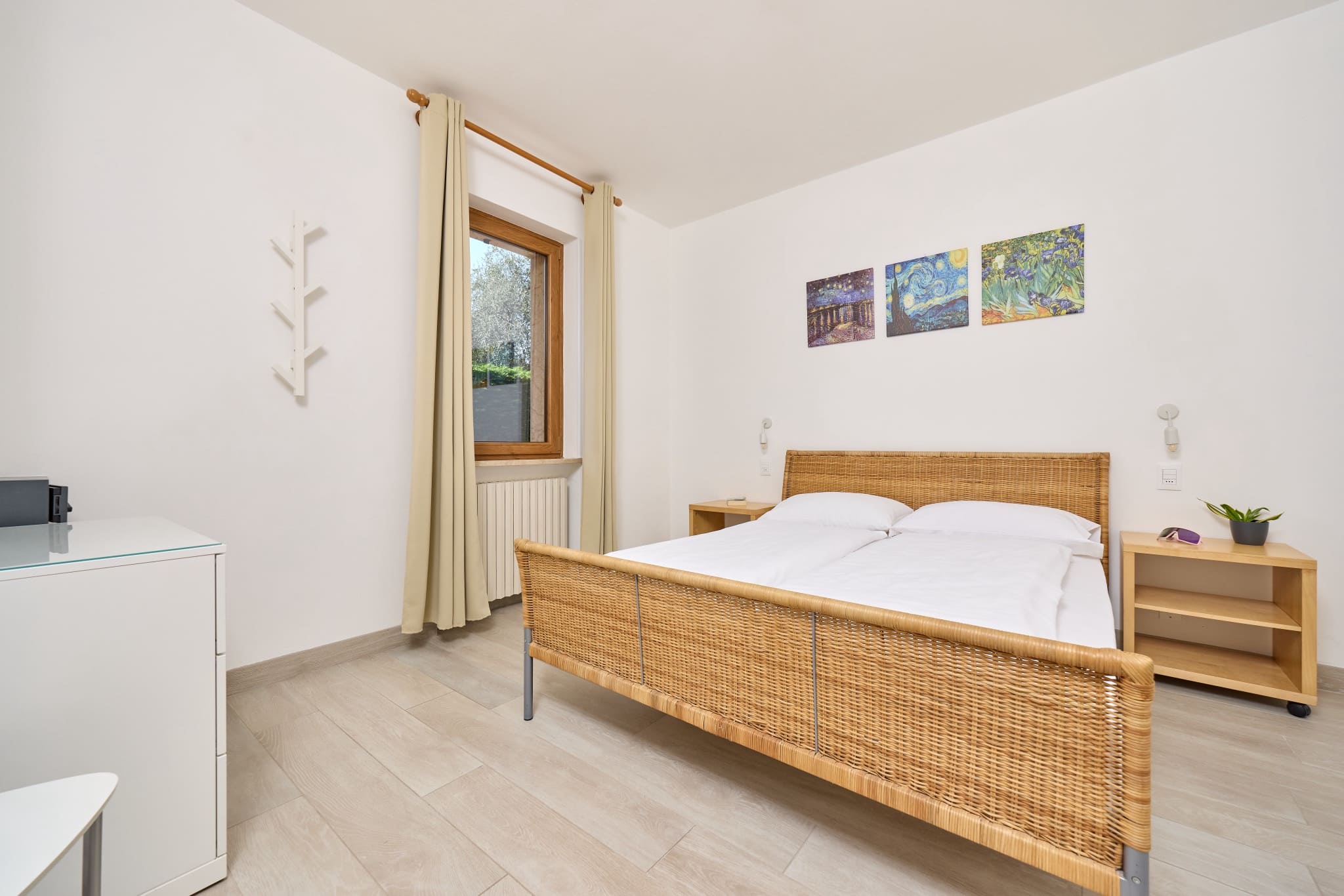 Apartment 01 Photo 03