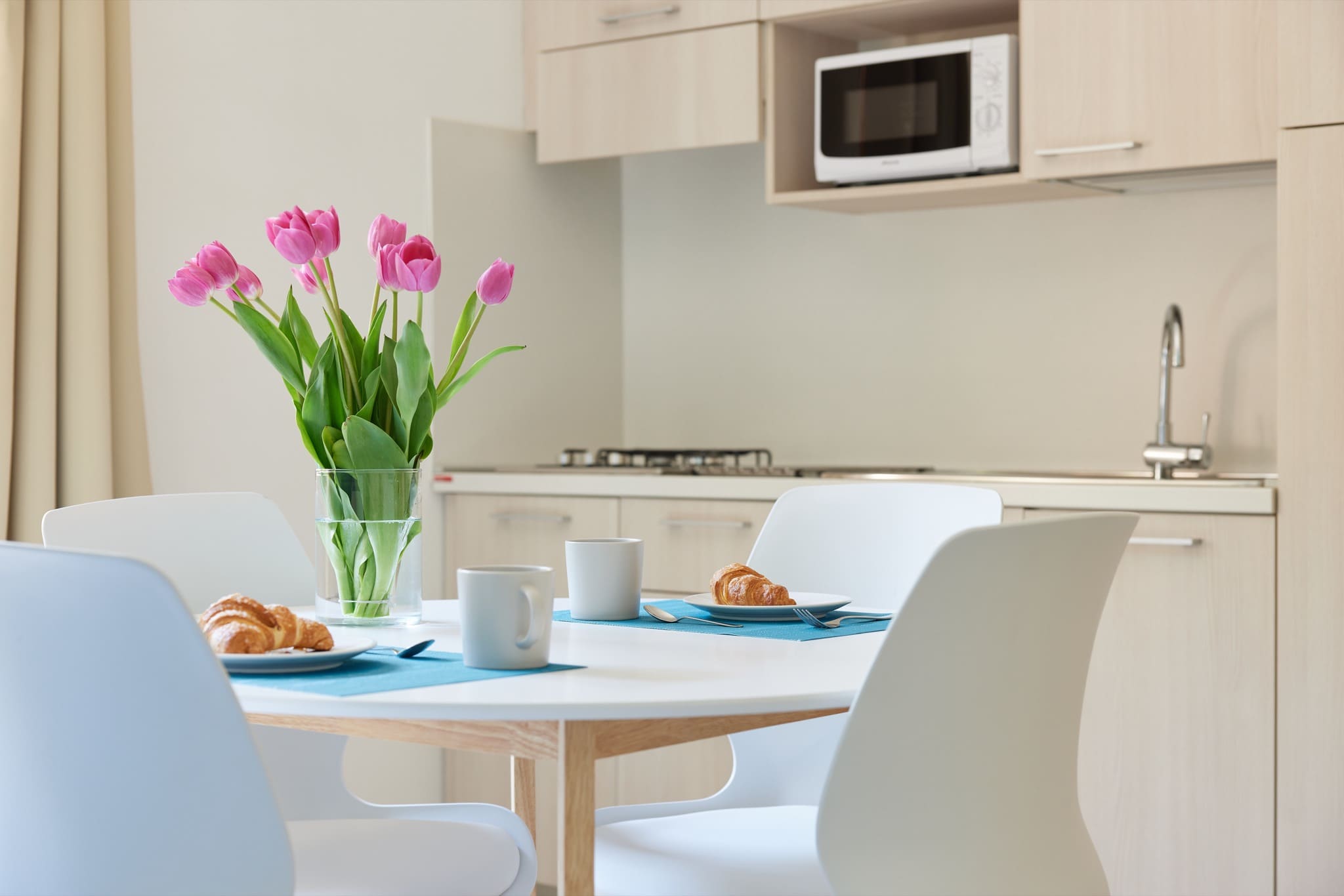 Apartment 02 Photo 03