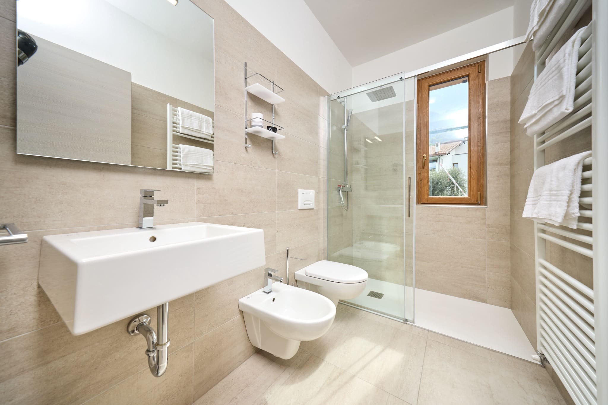 Apartment 06 Photo 06